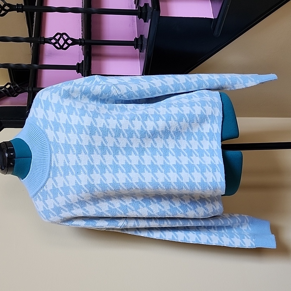 Divided H&M Pullover Sweater - SZ XL